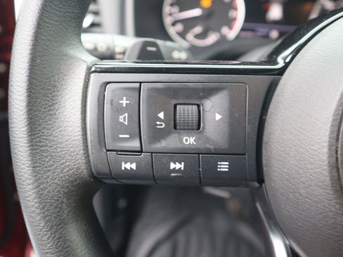 Used 2021 Nissan Rogue SV image 20