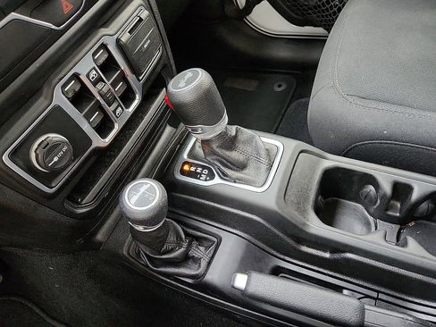 Used 2020 Jeep Wrangler Unlimited Sport S AWD/4WD image 12
