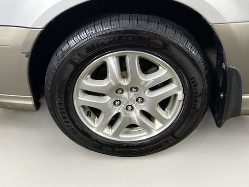 Used 2003 Subaru Outback Wagon AWD/4WD image 37