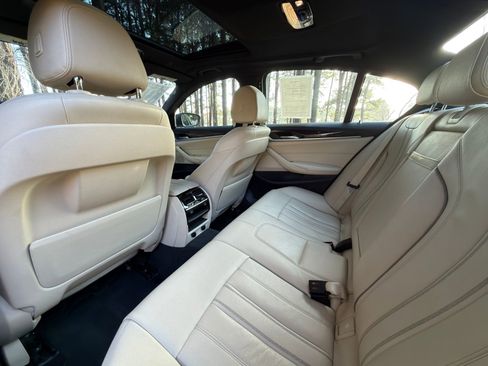 Used 2018 BMW 530e xDrive image 15