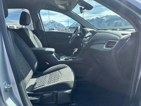 Certified 2022 Chevrolet Equinox LT AWD/4WD image 17