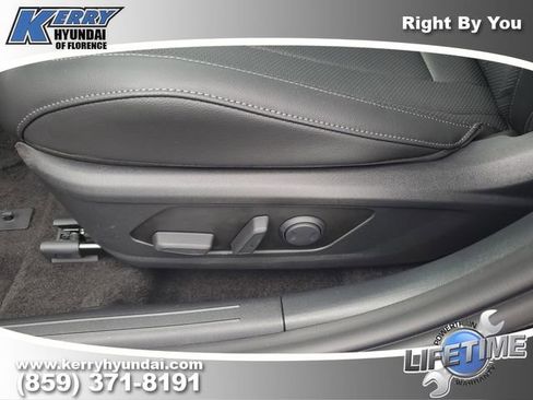 New 2026 Hyundai Elantra Limited image 17