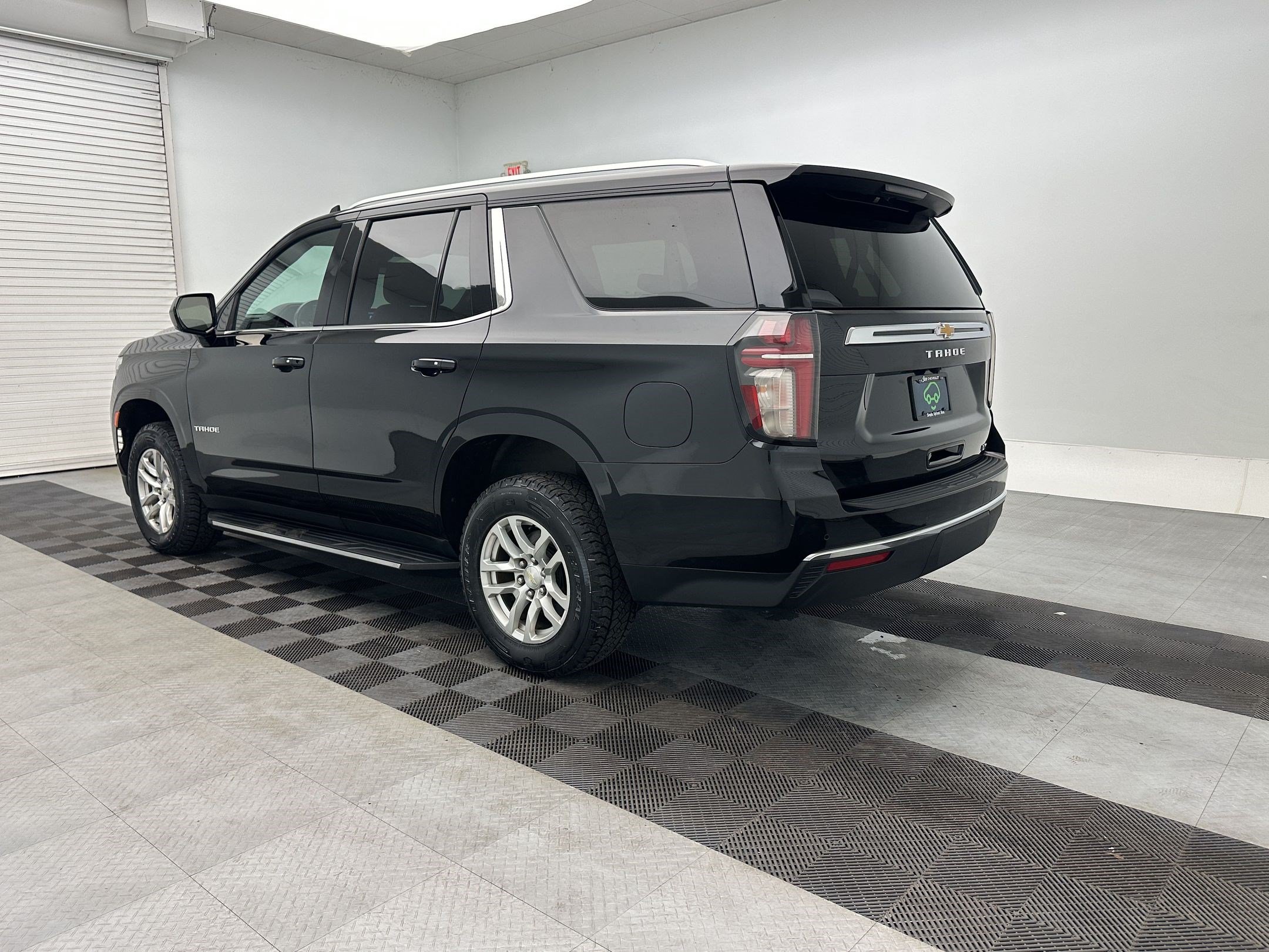 Certified 2021 Chevrolet Tahoe LT AWD/4WD image 3