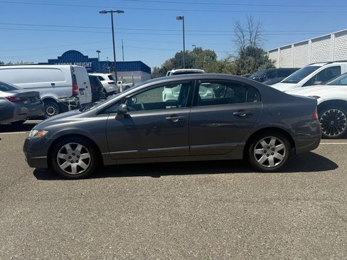 Used 2010 Honda Civic LX image 2