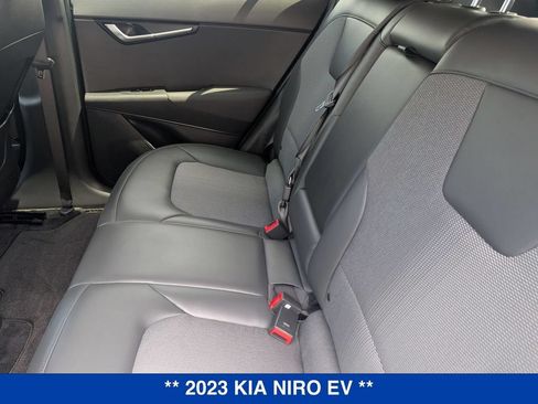 Used 2023 Kia Niro Wind w/ Wind Preserve Package FWD image 15