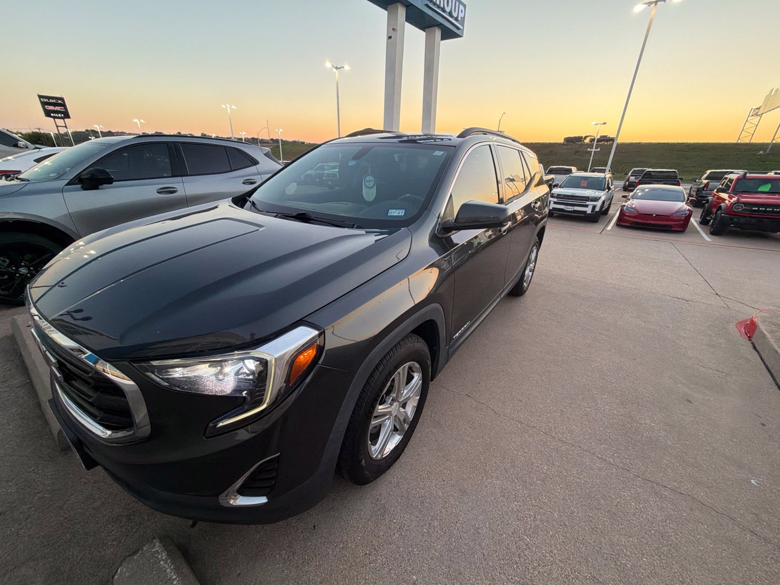 Used 2018 GMC Terrain SLE w/ Driver Convenience Package FWD 360° Tour