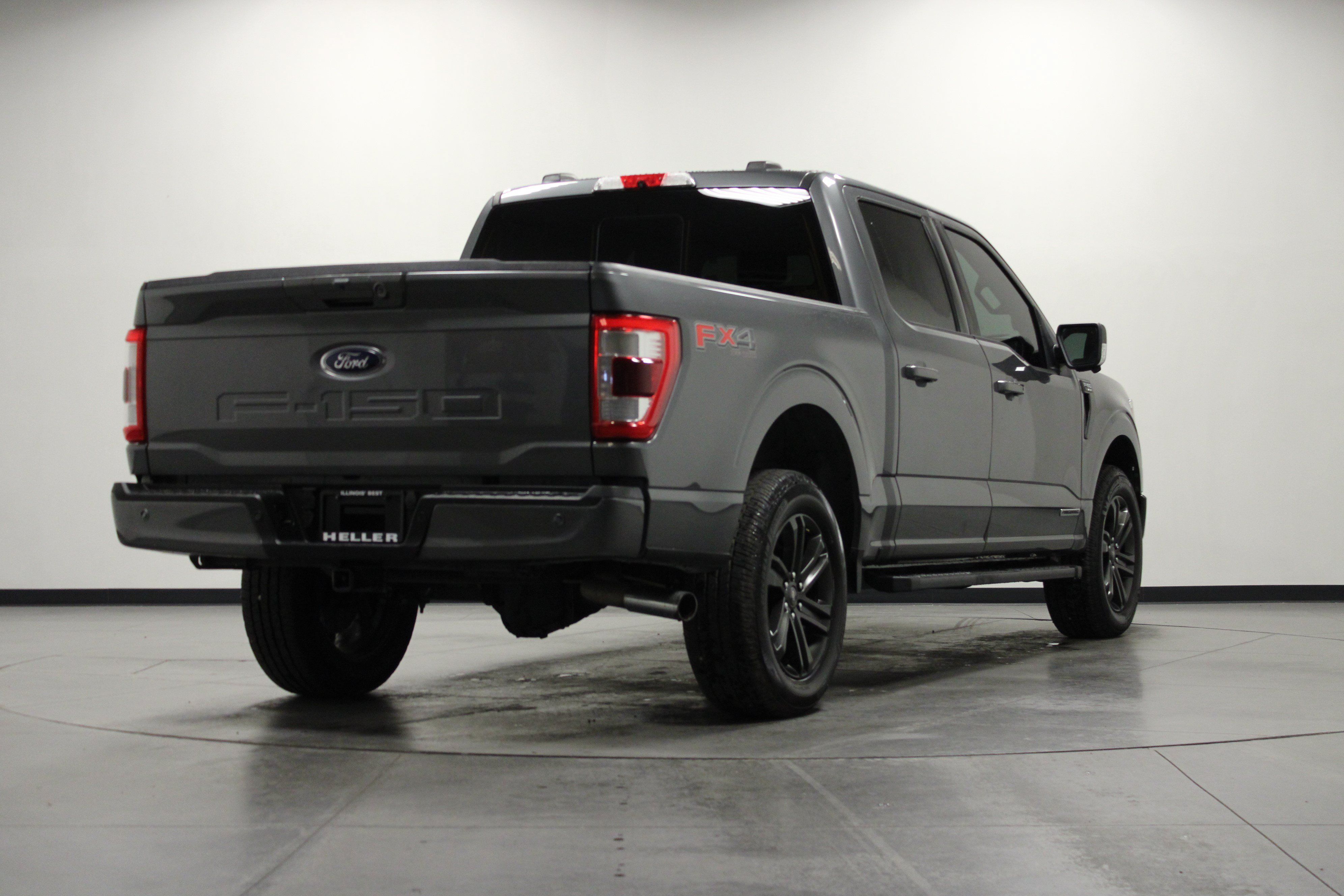 Used 2021 Ford F150 Lariat w/ Max Trailer Tow Package AWD/4WD image 4