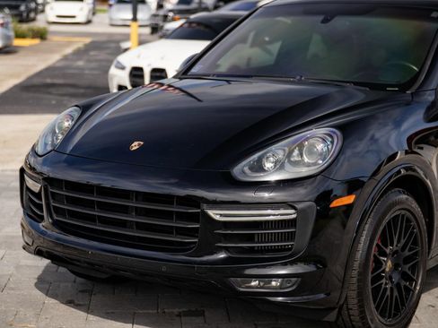 Used 2016 Porsche Cayenne GTS AWD/4WD image 5