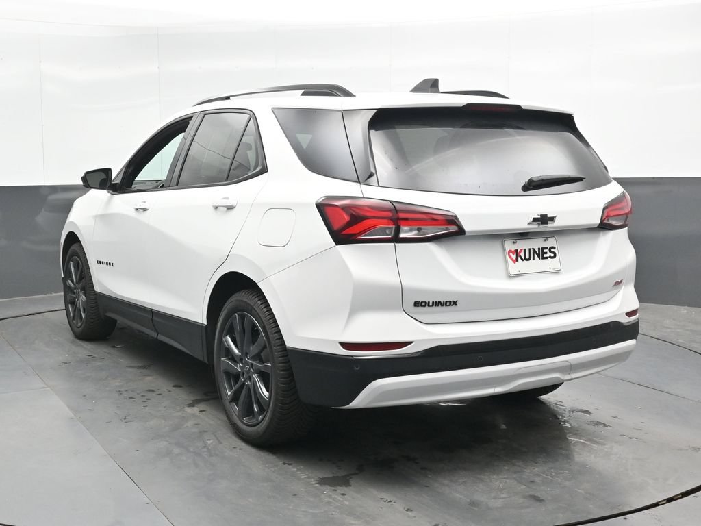 Used 2024 Chevrolet Equinox RS FWD image 8