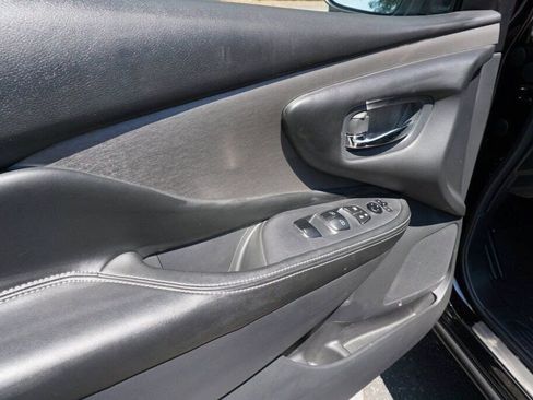 Certified 2024 Nissan Murano SV w/ SV Midnight Edition Package image 31