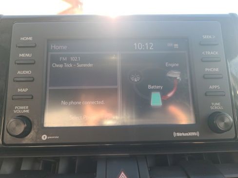 Used 2020 Toyota RAV4 XLE image 28