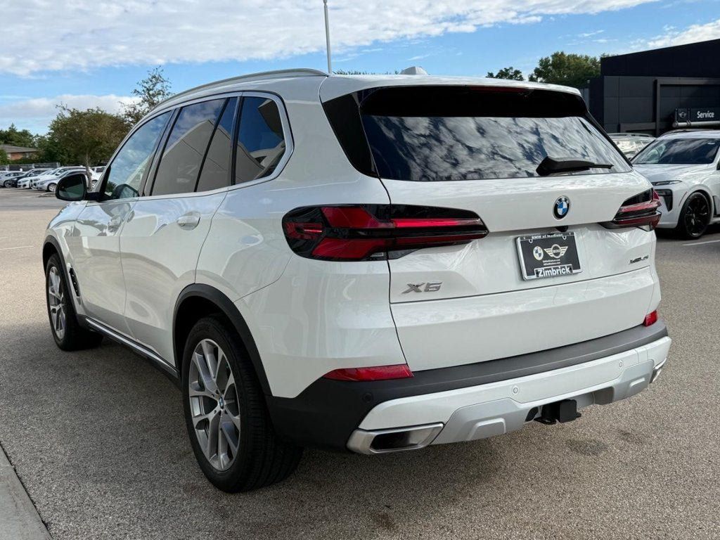 Used 2024 BMW X5 xDrive40i w/ Premium Package AWD/4WD image 6