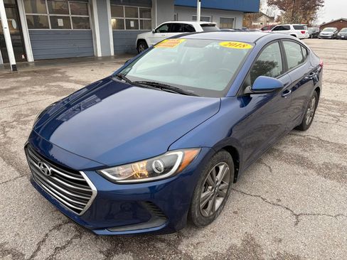 Used 2018 Hyundai Elantra SEL image 3