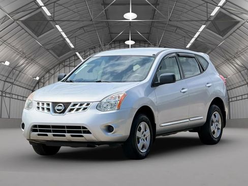 Used 2013 Nissan Rogue S AWD/4WD image 6