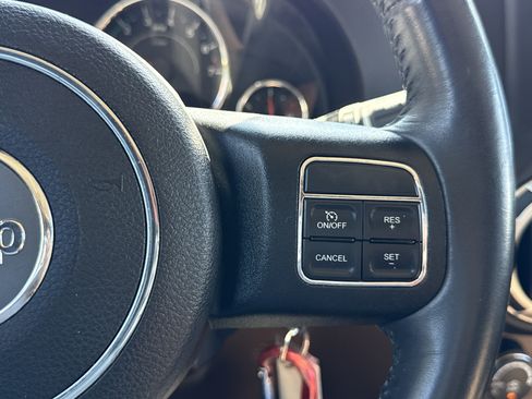 Used 2014 Jeep Wrangler Unlimited Sahara w/ Dual Top Group AWD/4WD image 14
