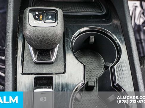 Used 2025 Nissan Rogue SV FWD image 42