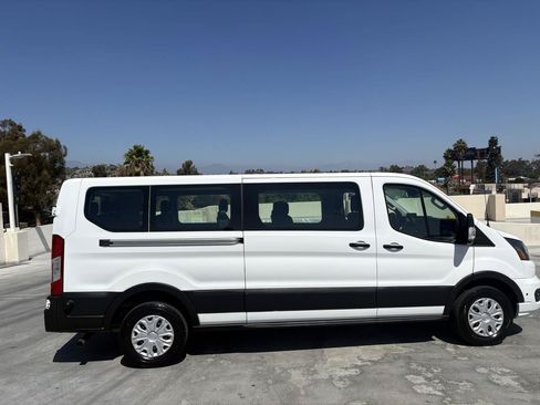 Used 2024 Ford Transit 350 XLT RWD image 27