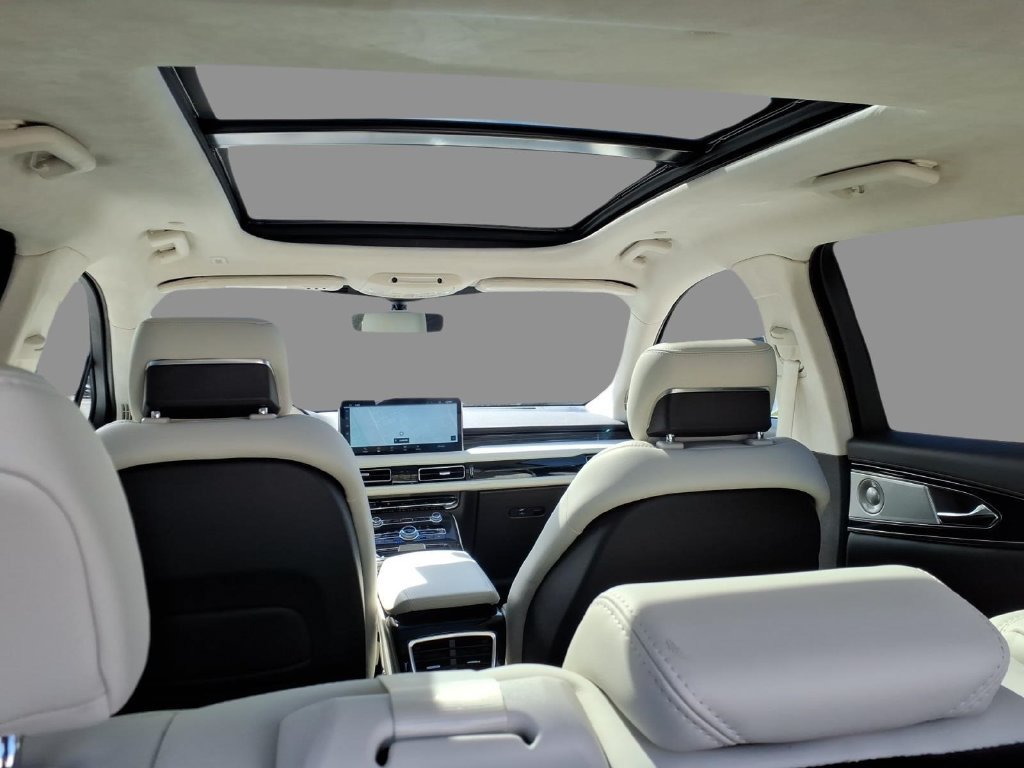 Certified 2023 Lincoln Nautilus Black Label AWD/4WD image 15