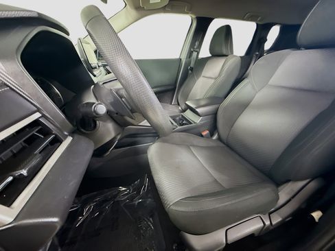 Used 2023 Mitsubishi Outlander ES image 22