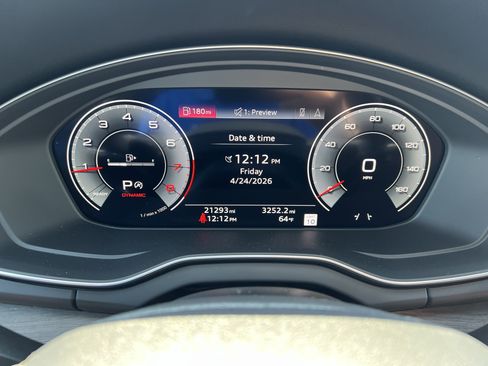 Used 2024 Audi Q5 2.0T Premium Plus AWD/4WD image 21