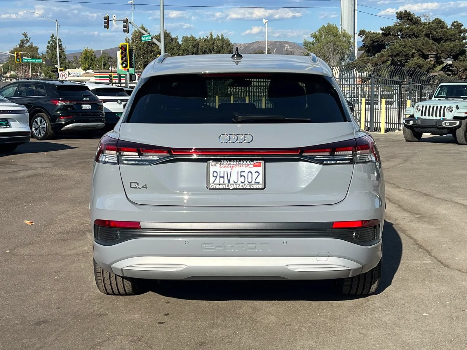 Used 2023 Audi Q4 e-tron Premium Plus w/ Premium Plus RWD image 6