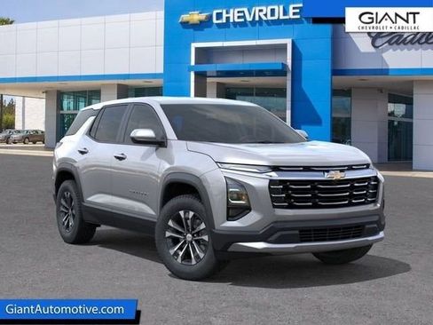 New 2026 Chevrolet Equinox LT w/ Convenience Package II image 2
