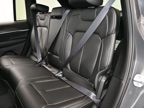 New 2026 Jeep Grand Cherokee Limited AWD/4WD image 27