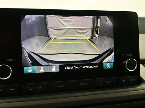 Used 2023 Honda Accord EX image 10
