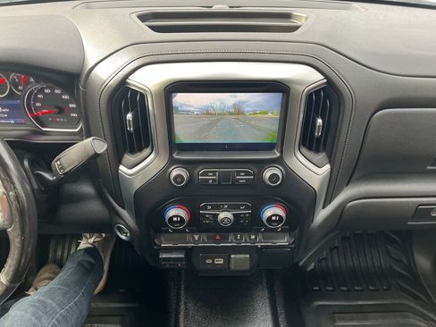 Used 2022 Chevrolet Silverado 2500 LT w/ Convenience Package image 13