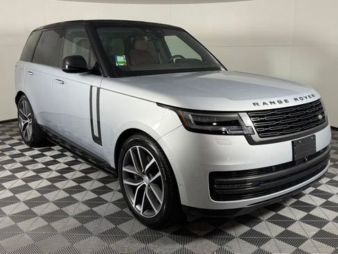 New 2025 Land Rover Range Rover SE image 10