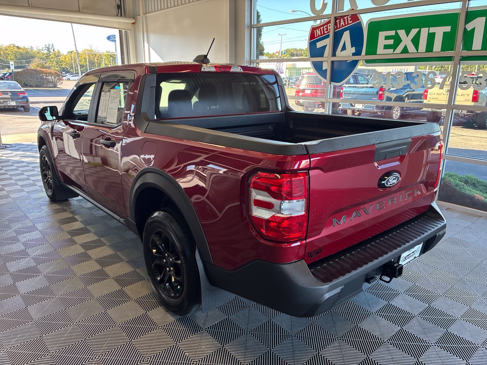 Used 2025 Ford Maverick XLT FWD image 4