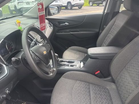 Used 2022 Chevrolet Equinox LT AWD/4WD image 3