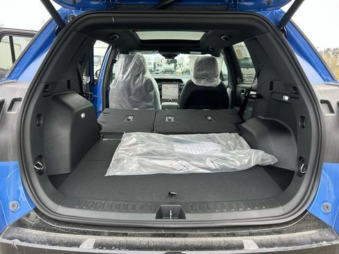 New 2026 GMC Terrain AT4 AWD/4WD image 7