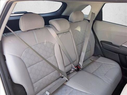 Used 2019 Kia Niro LX image 16