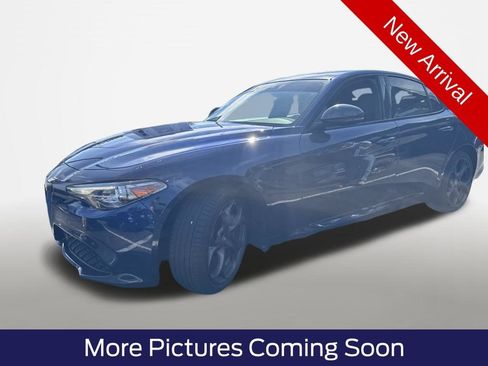 Used 2020 Alfa Romeo Giulia Ti Sport w/ Quick Order Package 22S Sport AWD/4WD image 1