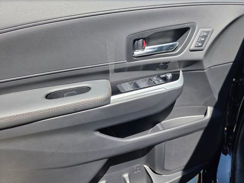New 2026 Toyota Sienna Limited FWD image 28