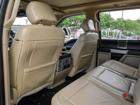 Used 2017 Ford F350 Lariat w/ Lariat Ultimate Package image 34