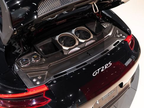 Used 2018 Porsche 911 GT2 RS RWD image 23