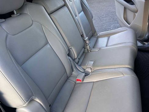 Certified 2018 Acura MDX SH-AWD w/ Technology Package image 12