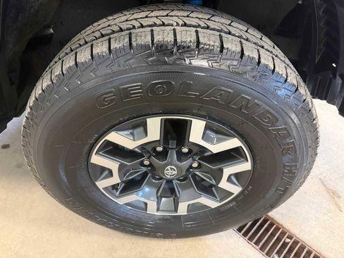 Certified 2023 Toyota Tacoma TRD Off-Road AWD/4WD image 12