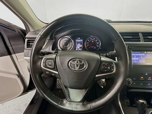 Certified 2017 Toyota Camry SE image 11