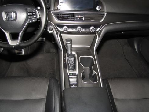 Used 2020 Honda Accord Sport image 15
