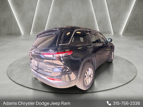 Used 2024 Jeep Grand Cherokee Laredo X AWD/4WD image 5