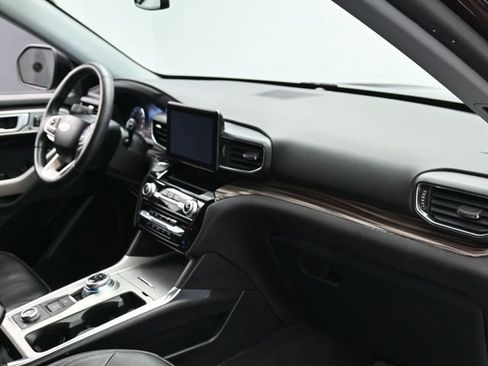 Certified 2023 Ford Explorer Limited w/ Equipment Group 301A image 30