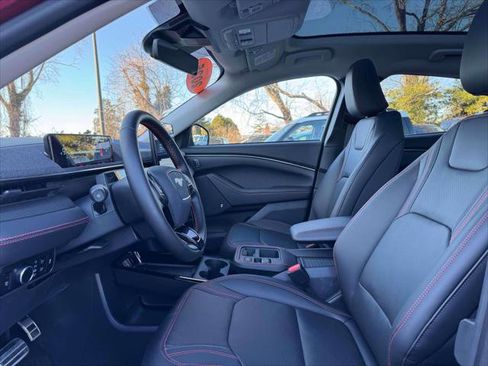 Used 2025 Ford Mustang Mach-E Premium w/ Sport Appearance Package AWD/4WD image 13