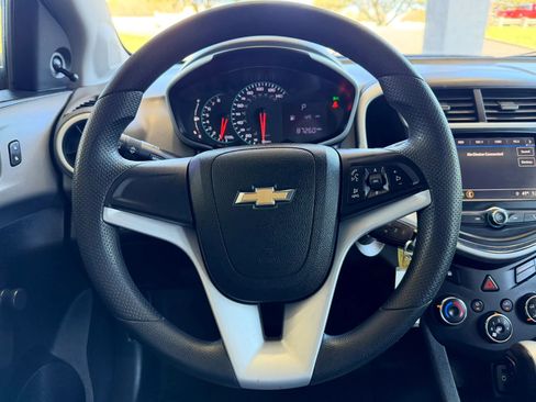 Used 2018 Chevrolet Sonic LS FWD image 10