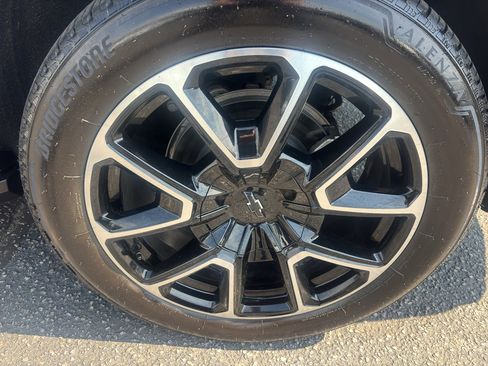 Certified 2024 Chevrolet Tahoe RST w/ Luxury Package RWD image 10