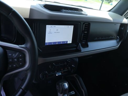 Used 2022 Ford Bronco Big Bend AWD/4WD image 24