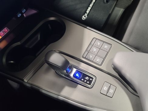 Certified 2026 Lexus UX 300h FWD w/ Accessory Package (2T) image 24