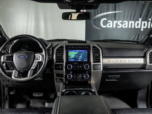 Used 2021 Ford F350 Platinum w/ Tremor Off-Road Package AWD/4WD image 14